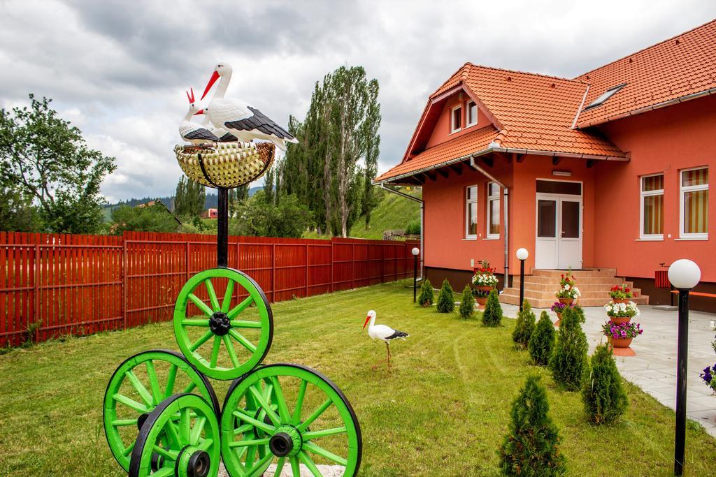 Bed and Breakfast Picnic Panzio Lunca de Sus Екстер'єр фото