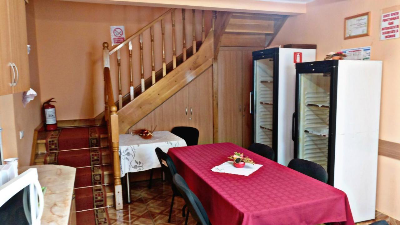 Bed and Breakfast Picnic Panzio Lunca de Sus Екстер'єр фото